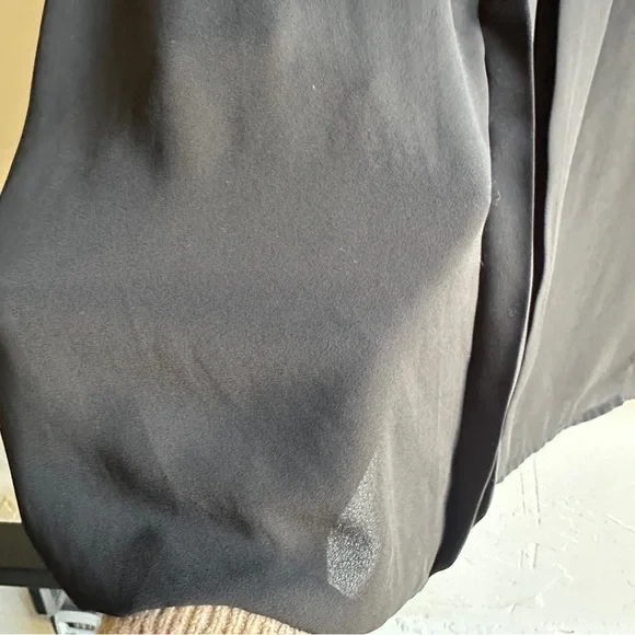 Ann Taylor LOFT Black Sheer‎ Flowy Blouse Sz M Minimalist Elevated Basic Goth - Picture 5 of 9